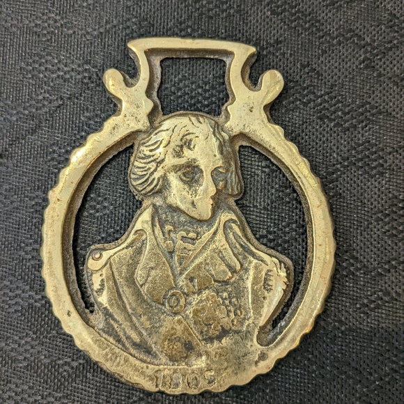 Vintage Brass Horse Medallions - Picture 3 of 6